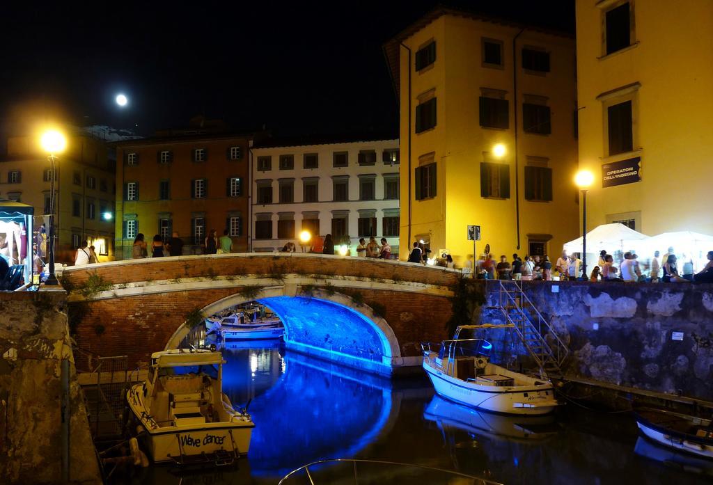 La Finestra Sul Mare B&B Livorno Kültér fotó